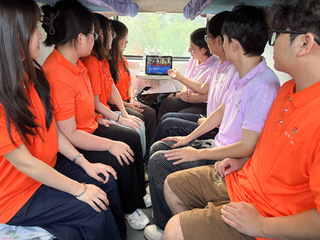 西行列车上的“大思政课”：从汉...